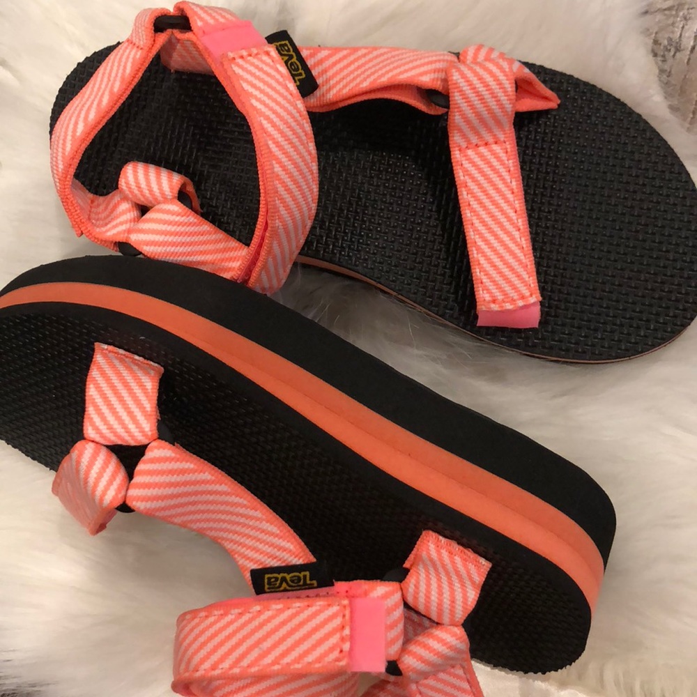 teva women’s sz6